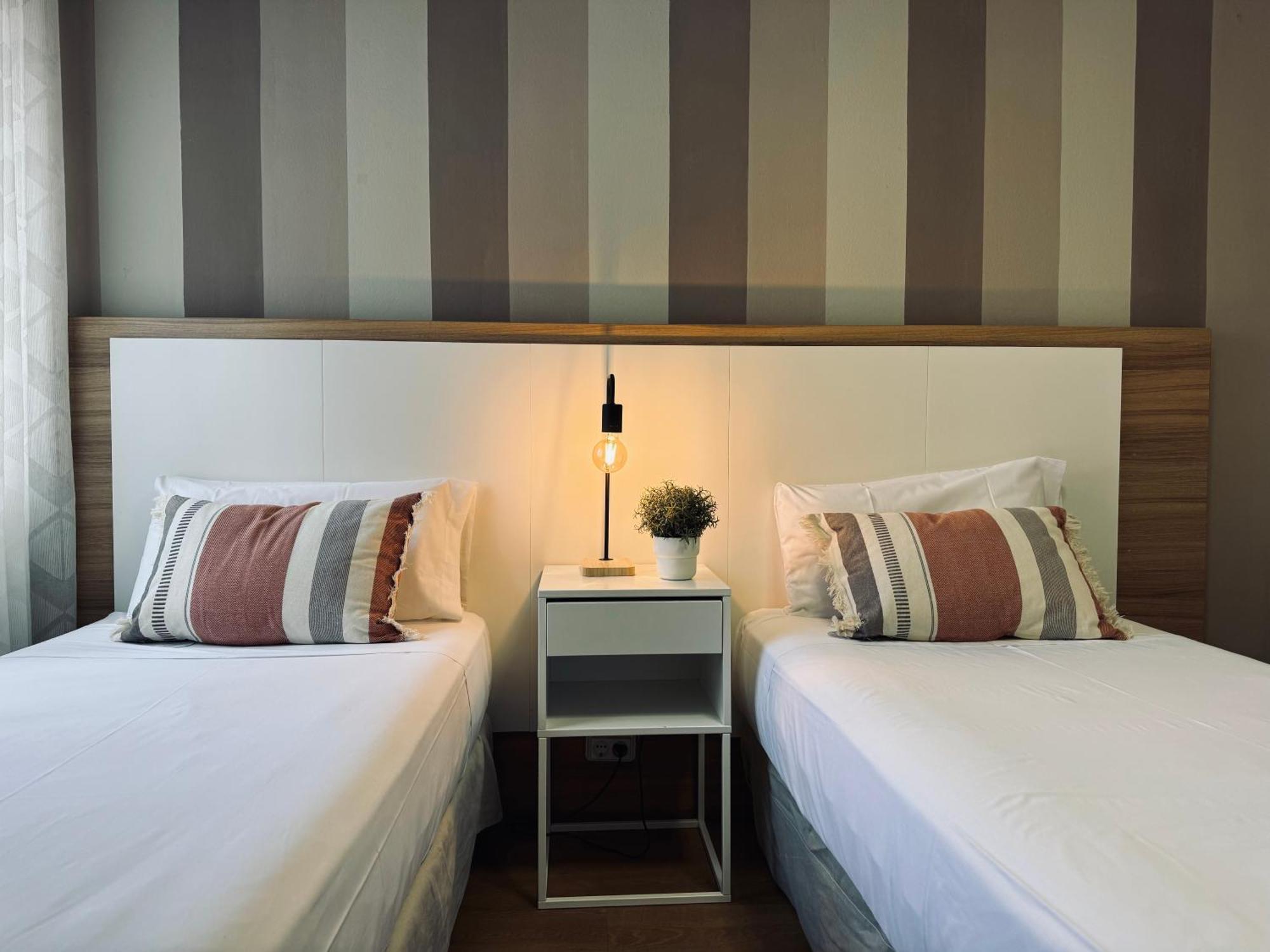 Sweet Bcn Provenza Apartment Barcelona Bagian luar foto